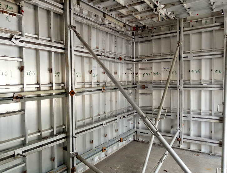 澆筑混凝土減少施工成本體現(xiàn)鋁模板性?xún)r(jià)比優(yōu)勢(shì)